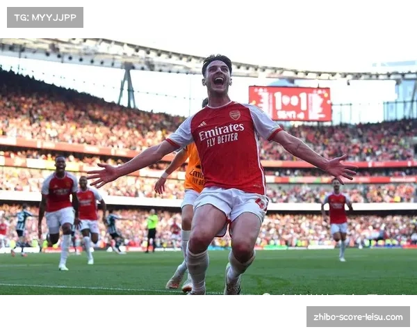 阿森纳赖斯后插上时机滞后0.5秒，影响禁区弧顶控制与二次进攻